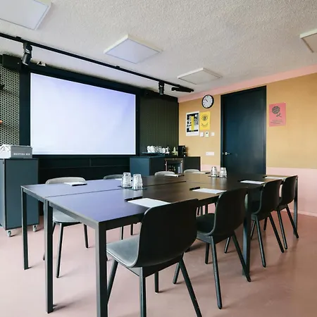 The Social Hub Eindhoven Extended Stay-3